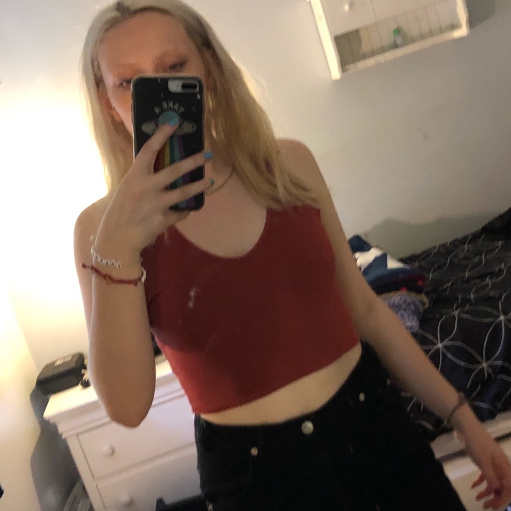 BRANDY MELVILLE BURNT ORAGNE HALTER TOP!